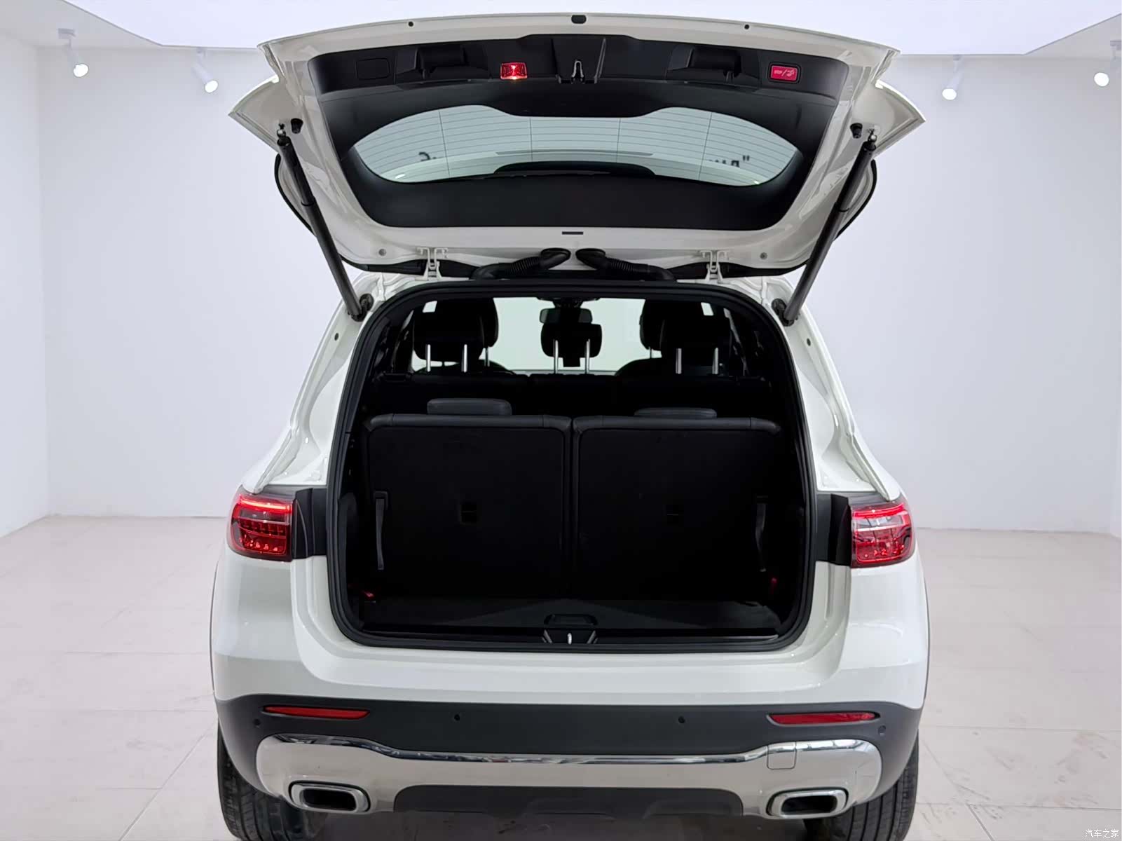 Mercedes-Benz GLB, 2022 14