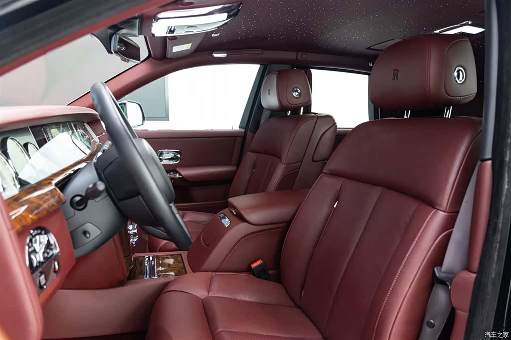 Rolls-Royce Phantom, 2019 9