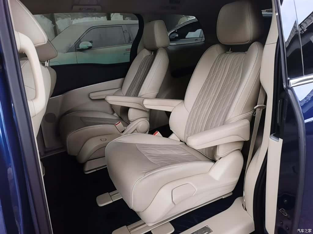Buick GL8, 2022 13