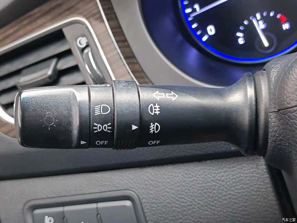 Hyundai GLS, 2016 21