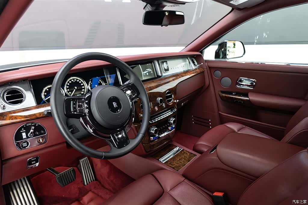 Rolls-Royce Phantom, 2019 8