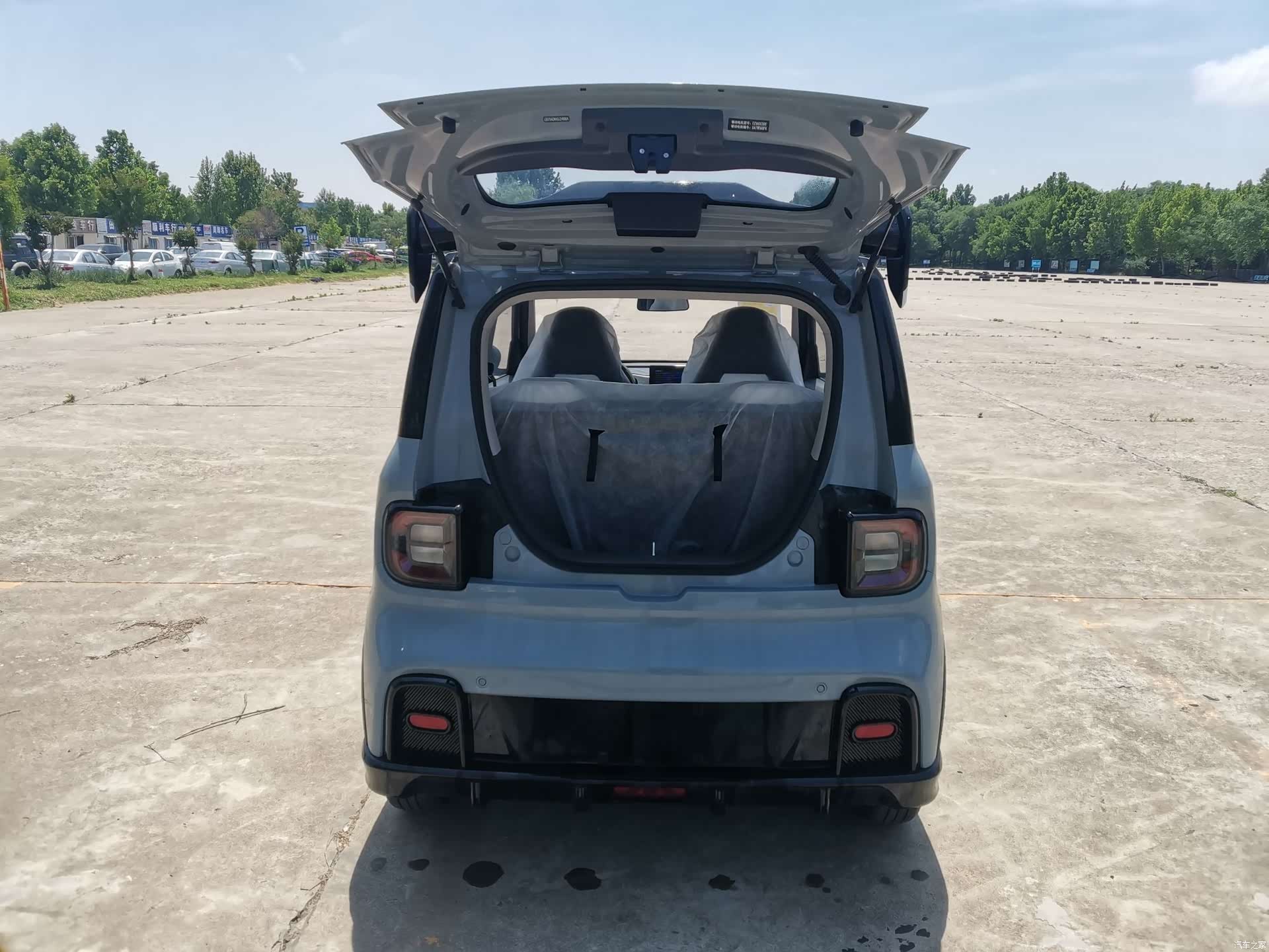 Geely Panda, 2026 13