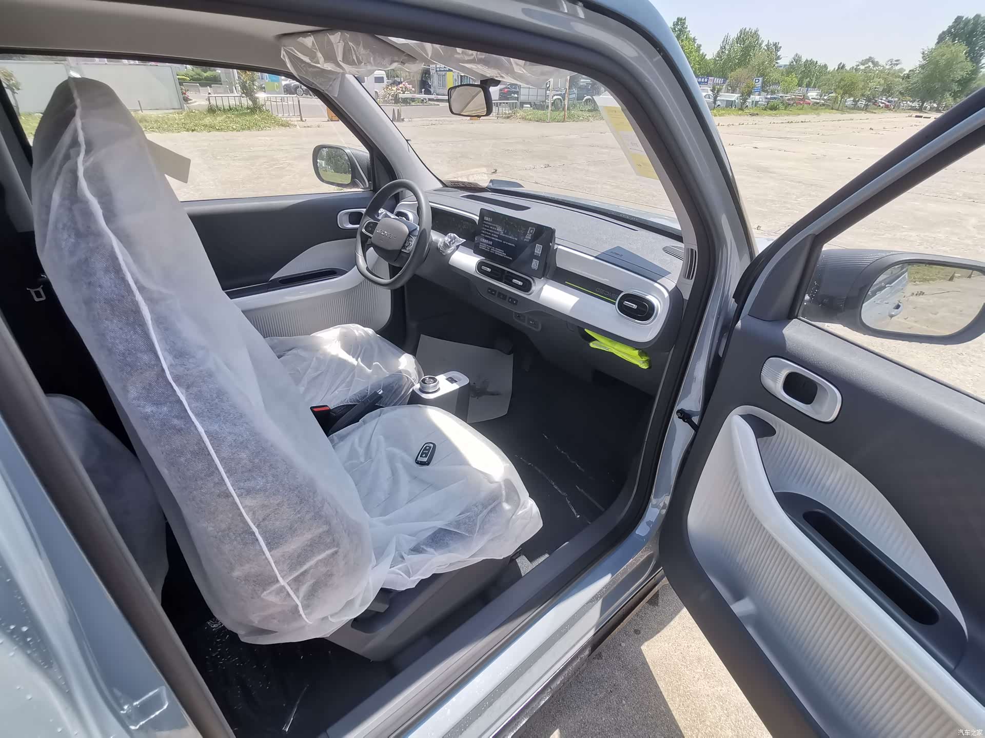Geely Panda, 2026 16