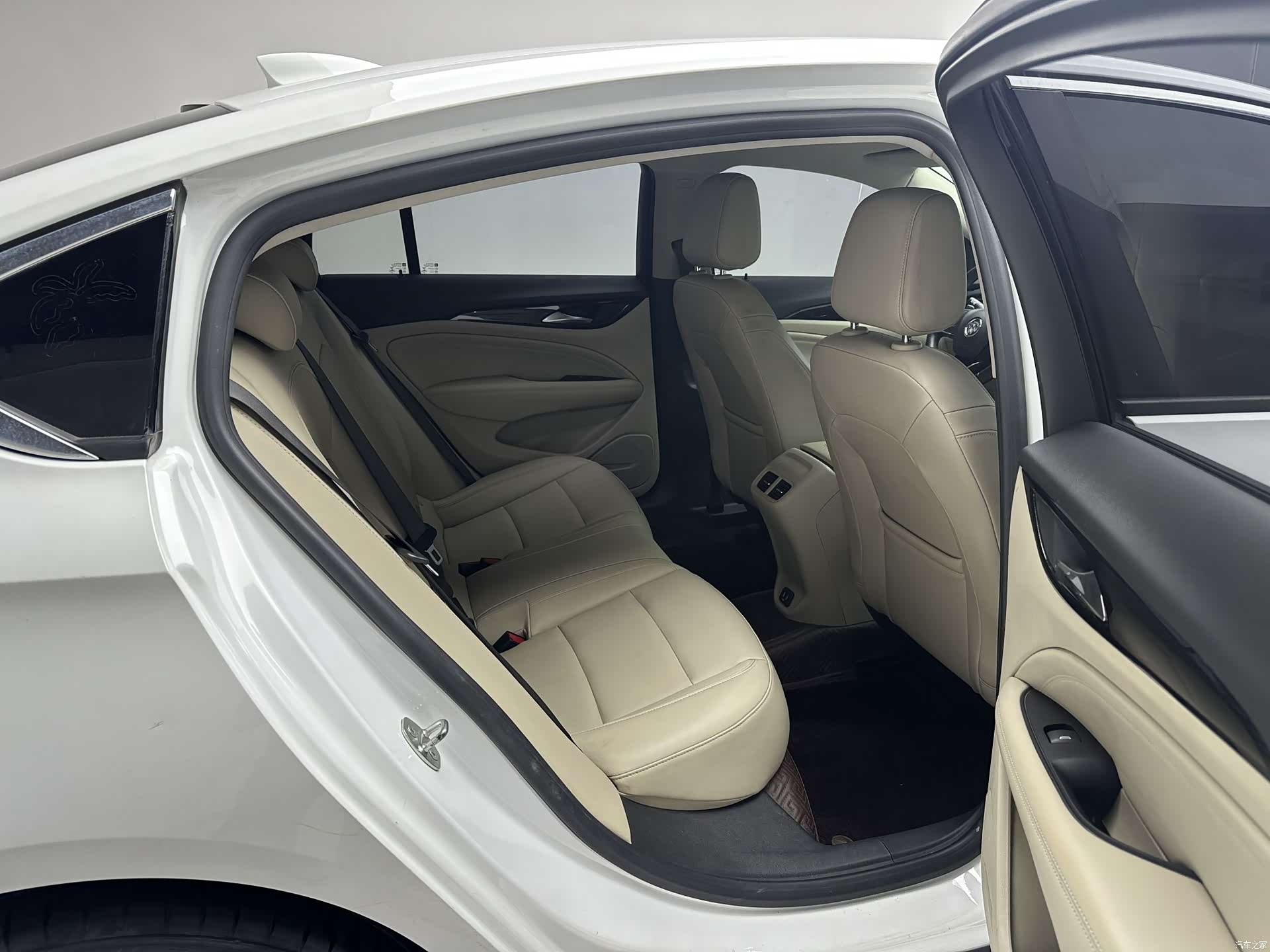 Buick Regal, 2021 11