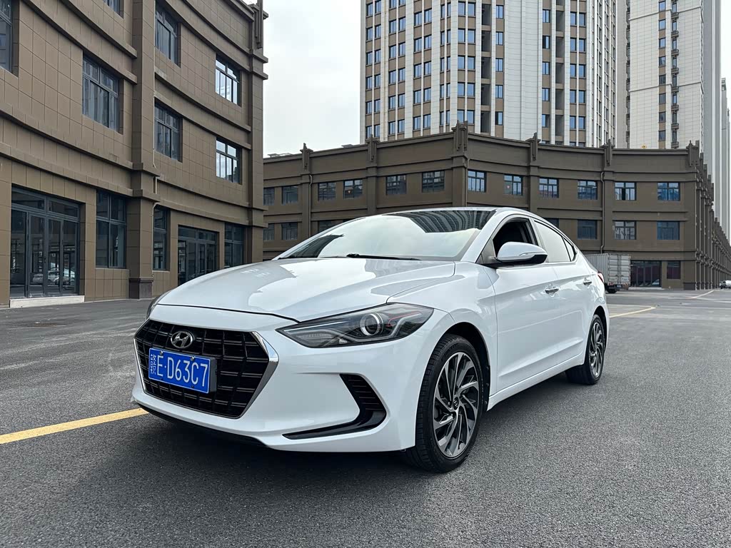 Hyundai Elantra