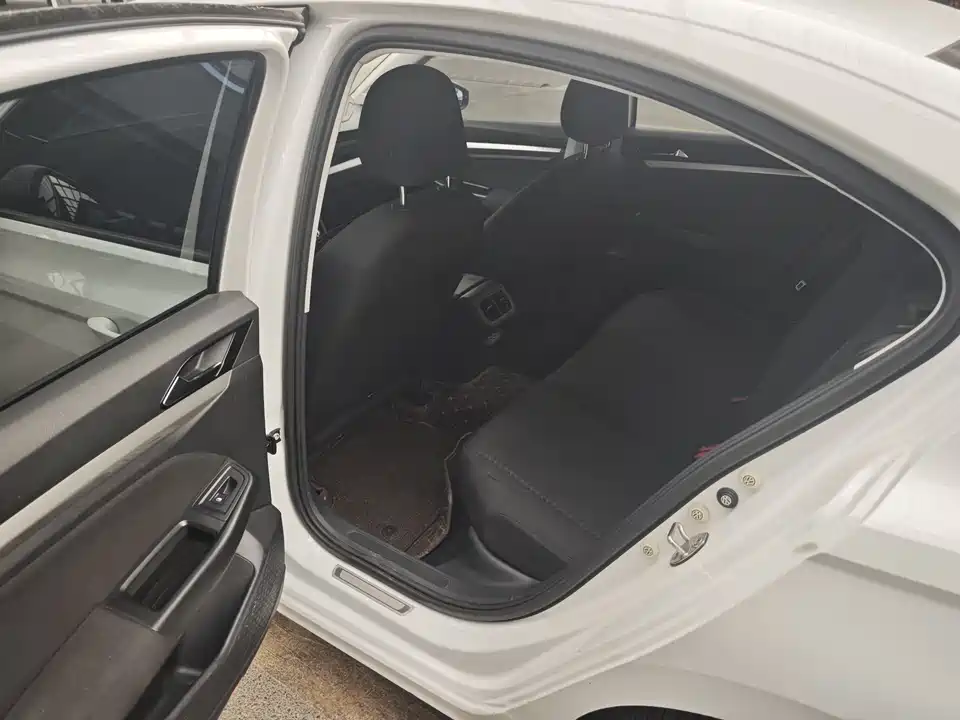 Volkswagen Bora Pure Electric