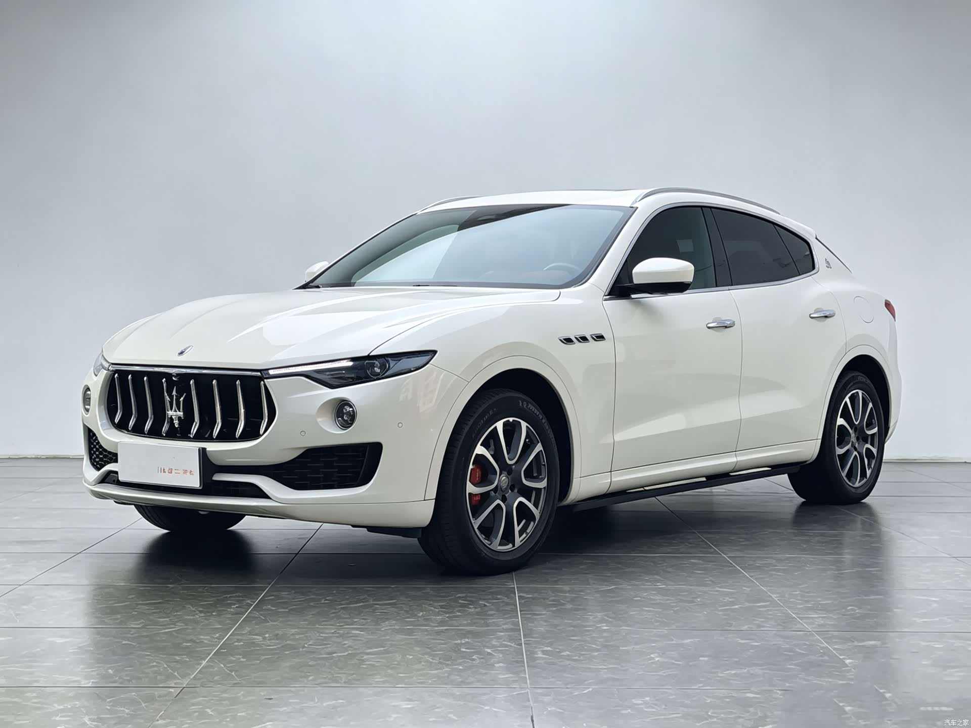 Maserati Levante, 2017 1
