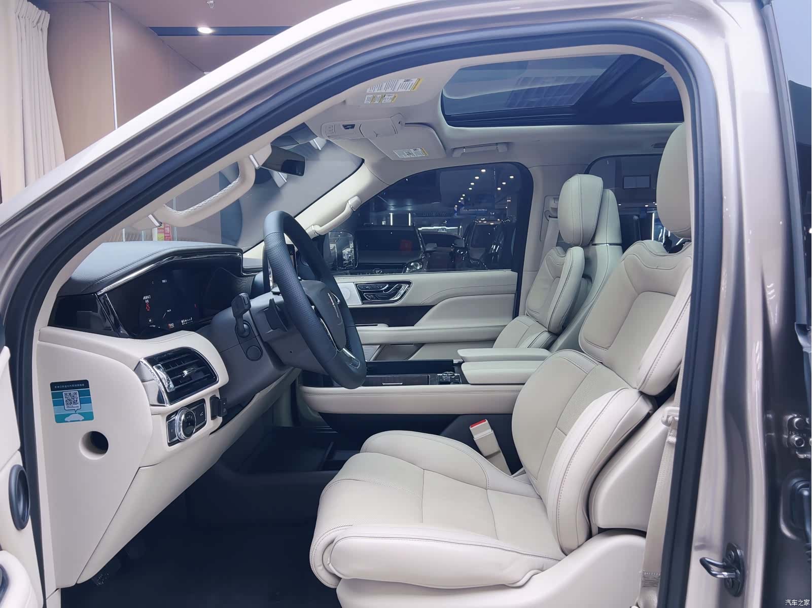 Lincoln Navigator, 2019 7
