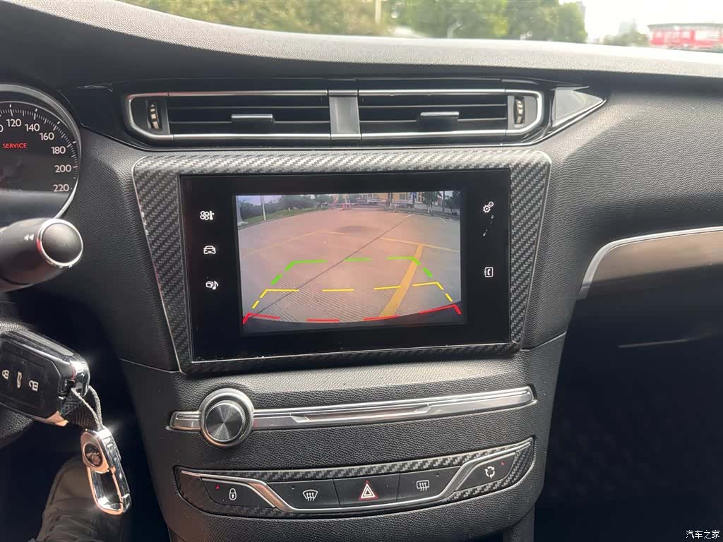 Peugeot 408, 2016 15