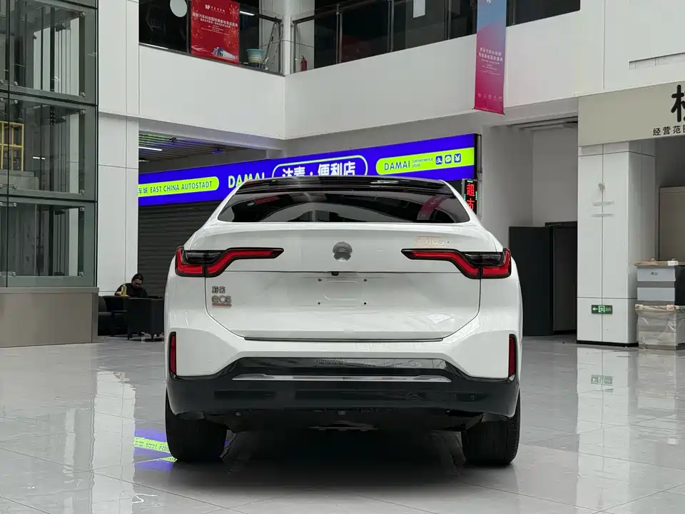 NIO EC6
