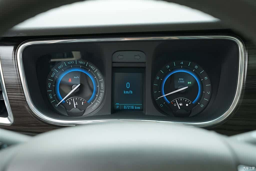 Buick GL8, 2014 все фото