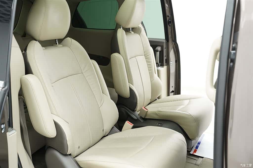 Buick GL8, 2014 13