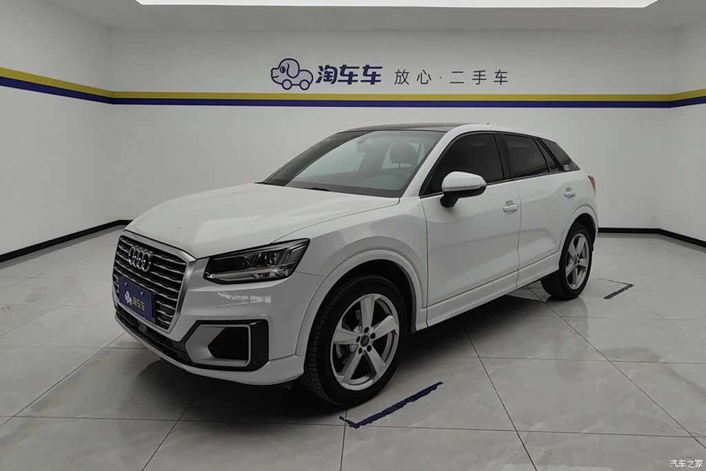 Audi Q2L, 2019 1