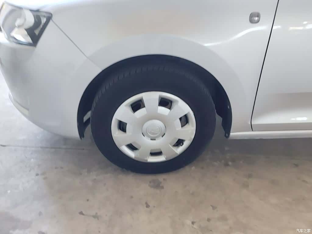 Skoda Rapid, 2016 23