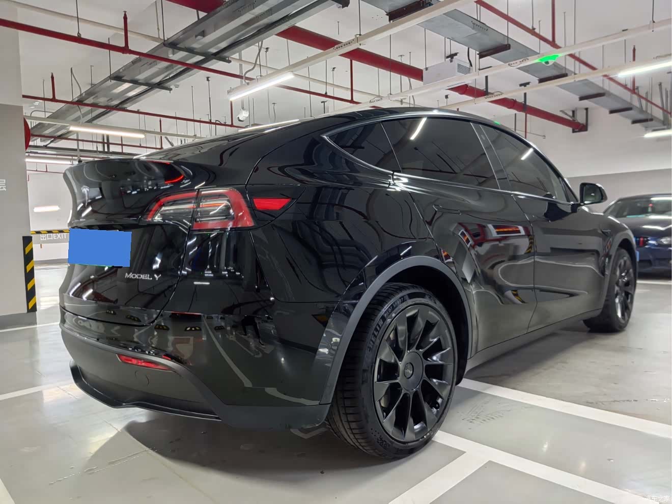Tesla Model Y, 2021 3