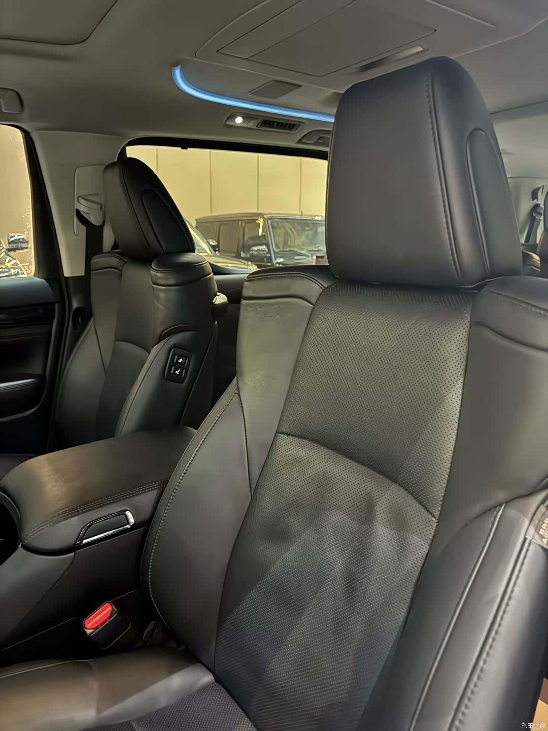 Toyota Alphard, 2021 6