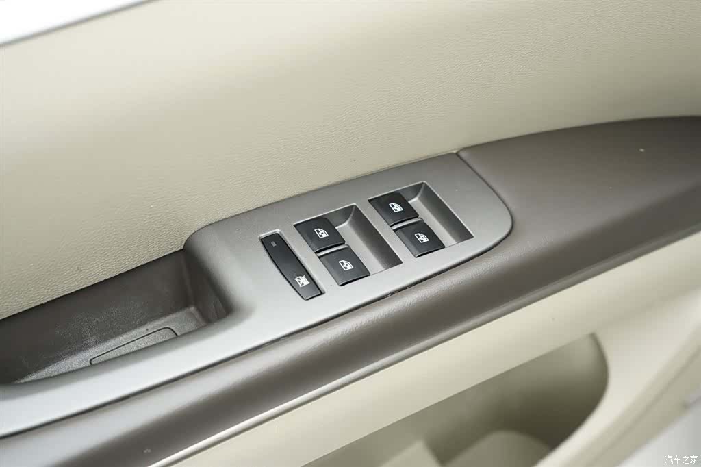 Buick GL8, 2014 27