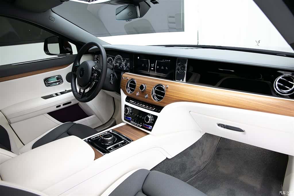 Rolls-Royce Ghost, 2021 20