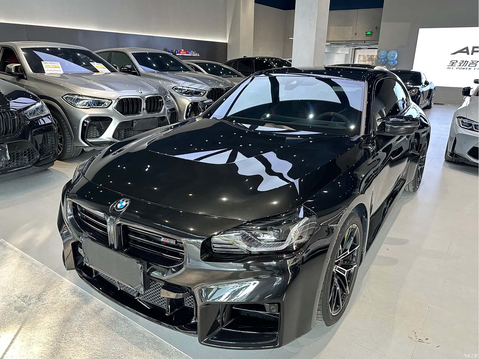 BMW M2, 2025 1