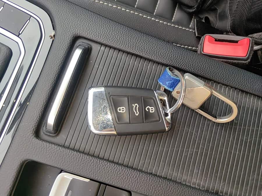 Volkswagen Magotan 2023, фото 9