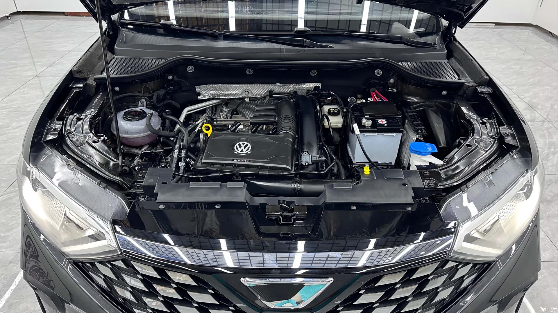 Volkswagen VS7, 2022 22