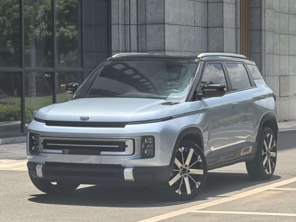 Geely ICON