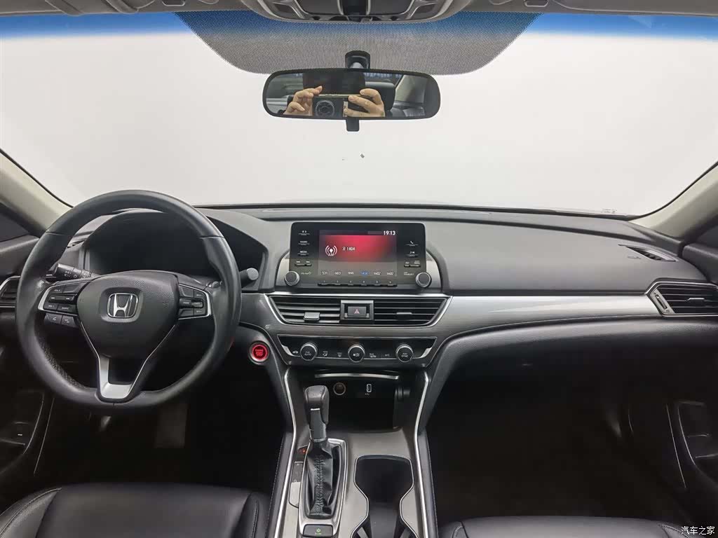 Honda Accord, 2018 все фото