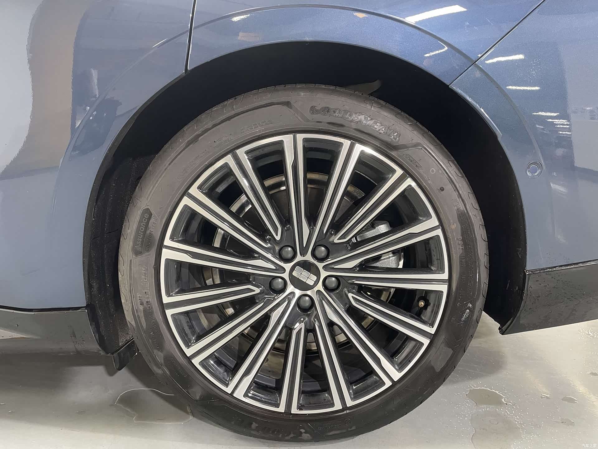 Geely 8, 2025 19