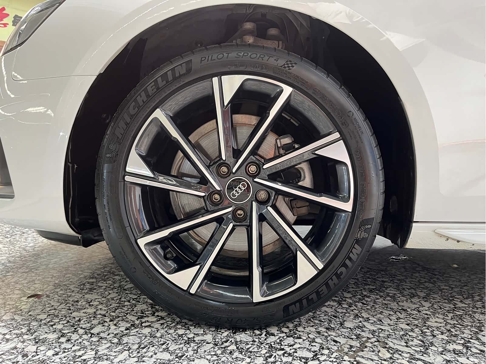 Audi A4L, 2023 15