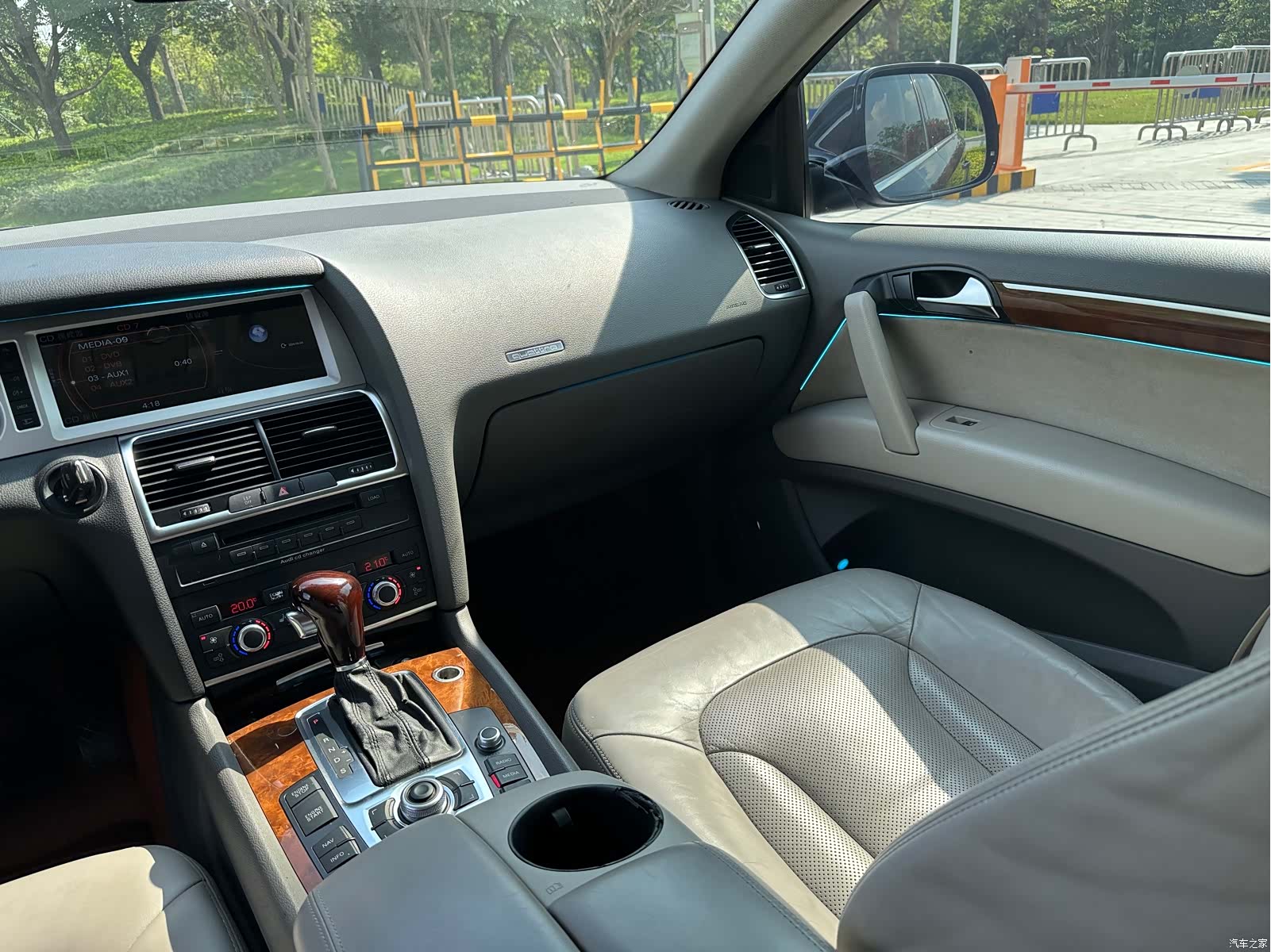 Audi Q7, 2009 21