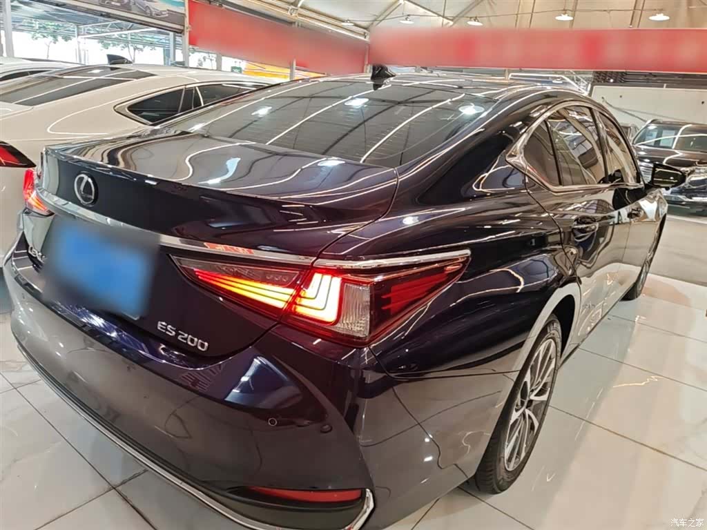 Lexus ES, 2021 7