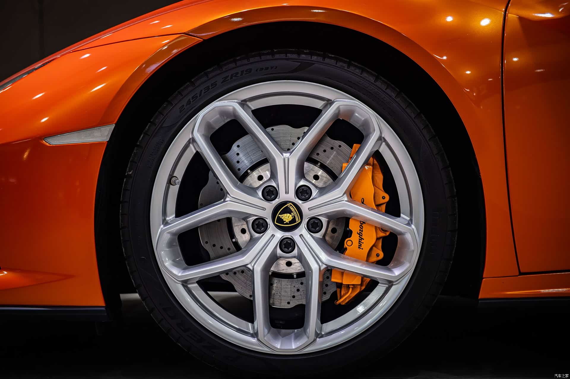 Lamborghini Huracán, 2023 13