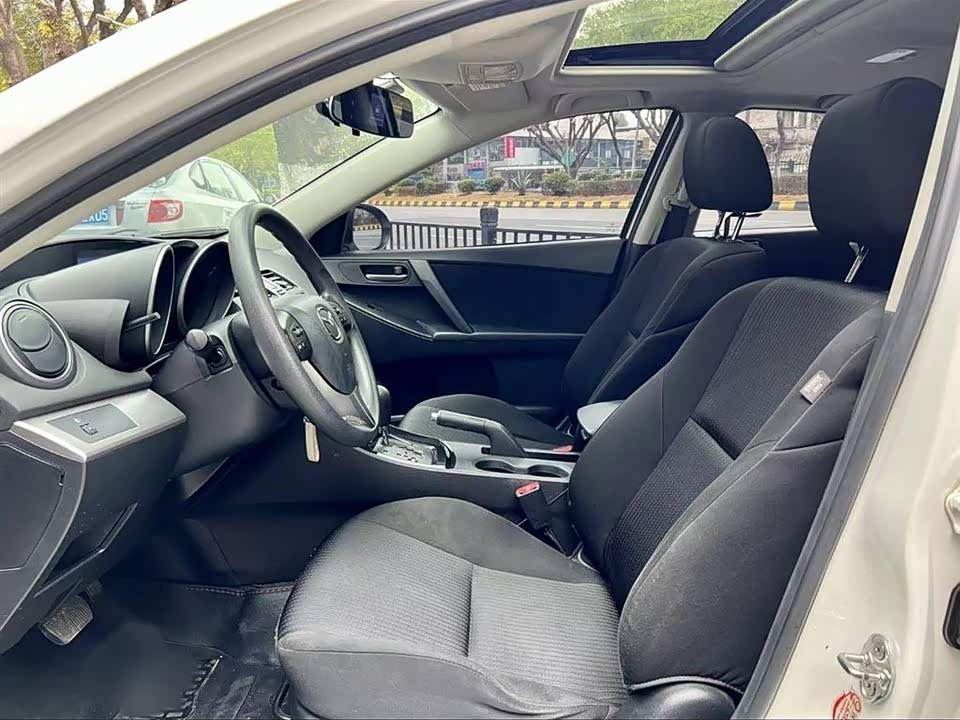 Mazda 3 star Cheng Mazda 3 star Cheng