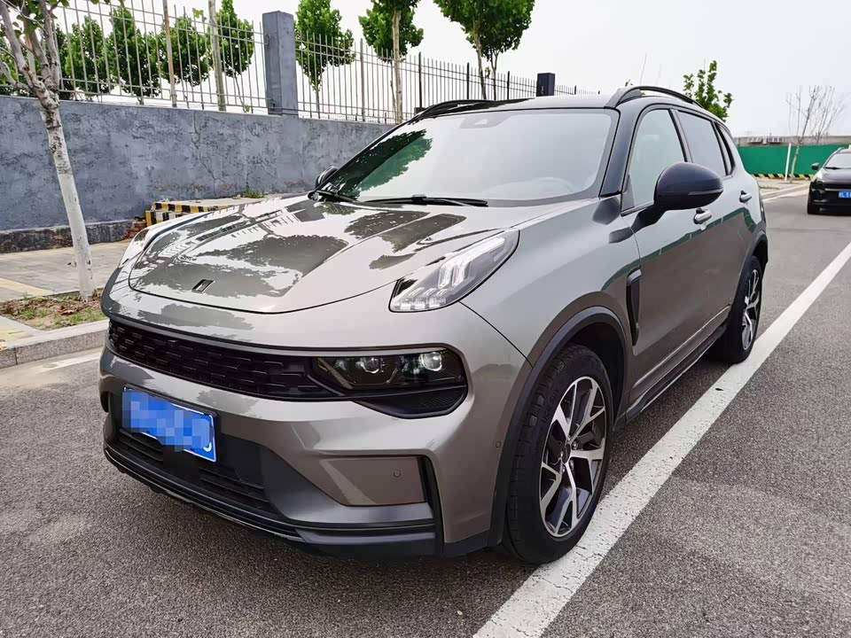 Lynk & Co 01
