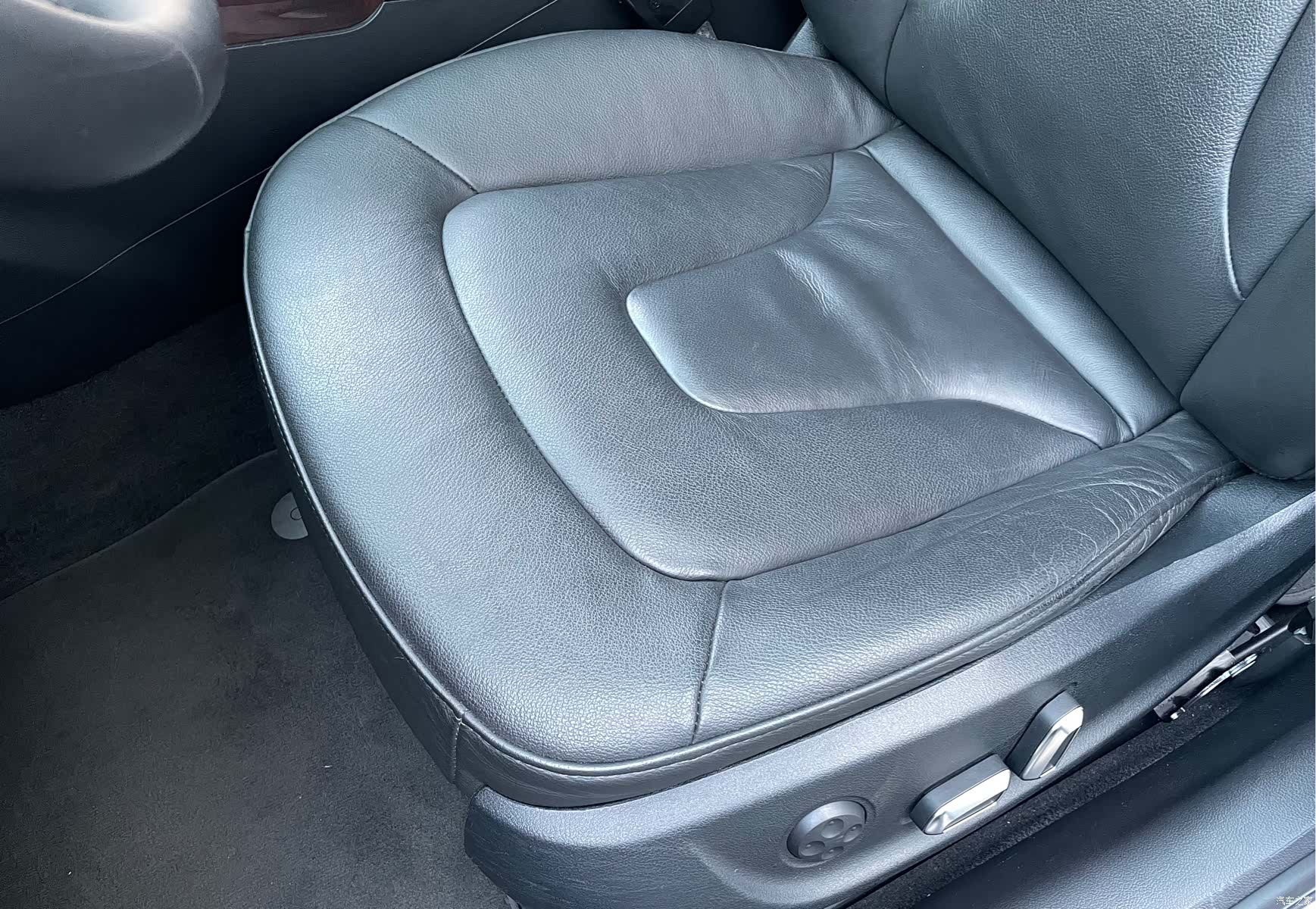 Audi A4L, 2014 7