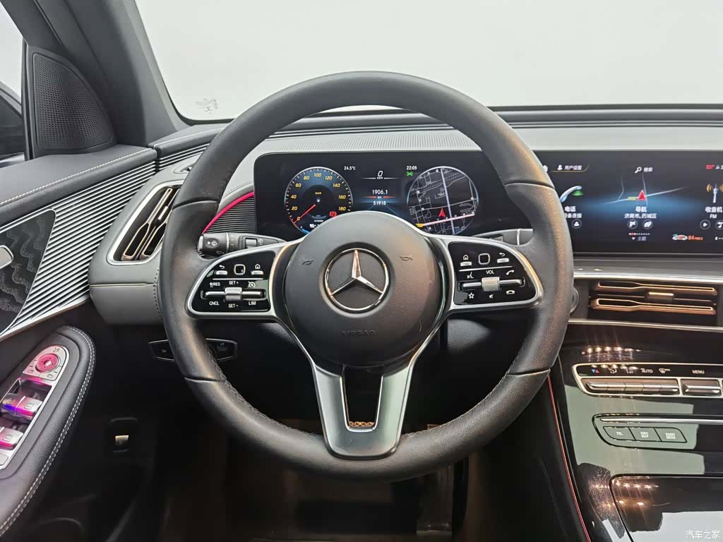 Mercedes-Benz EQC, 2021 11