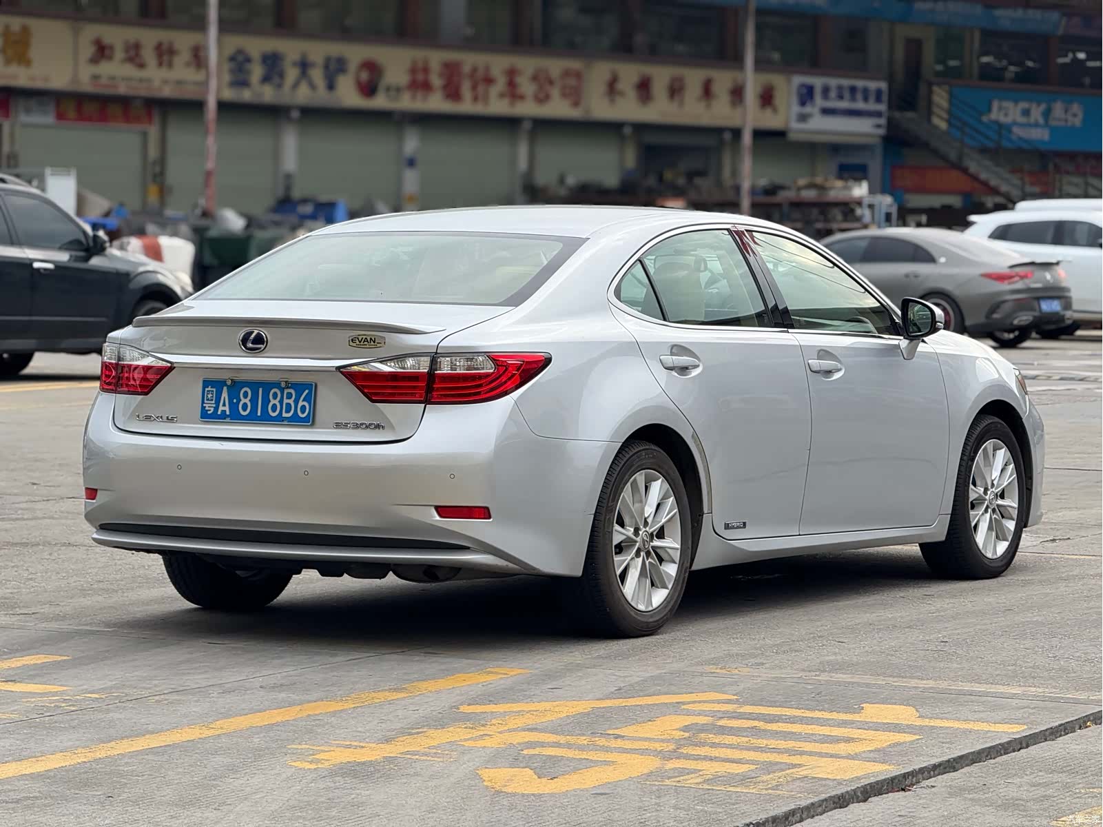 Lexus ES, 2013 7