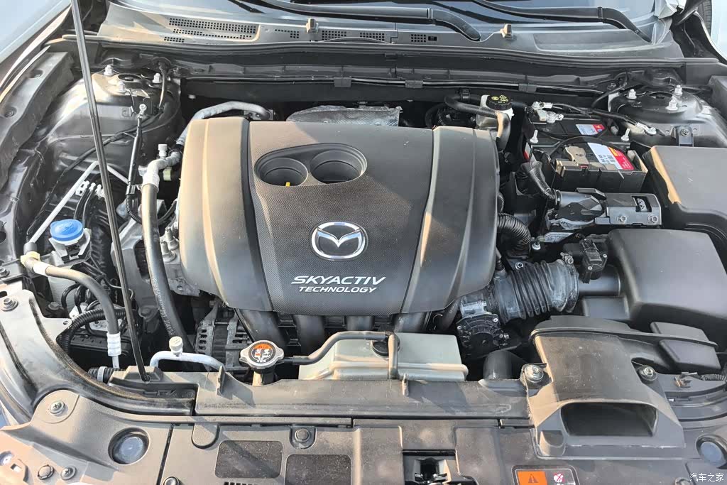 Mazda Mazda3, 2017 10