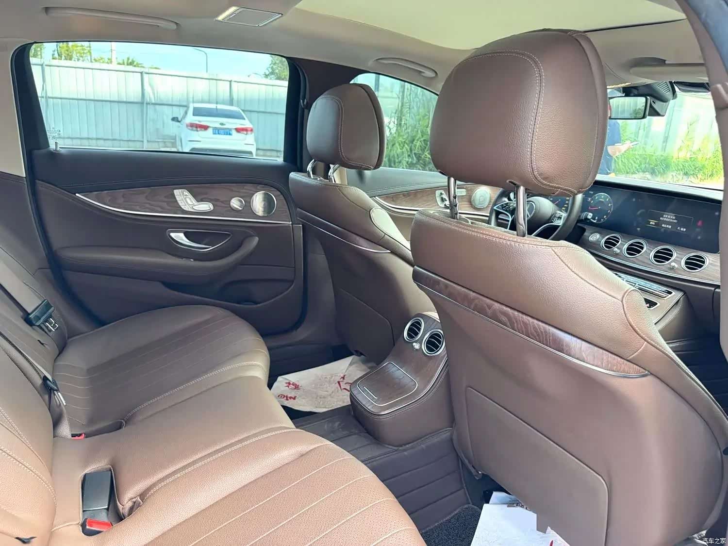 Mercedes-Benz E-Class, 2021 6