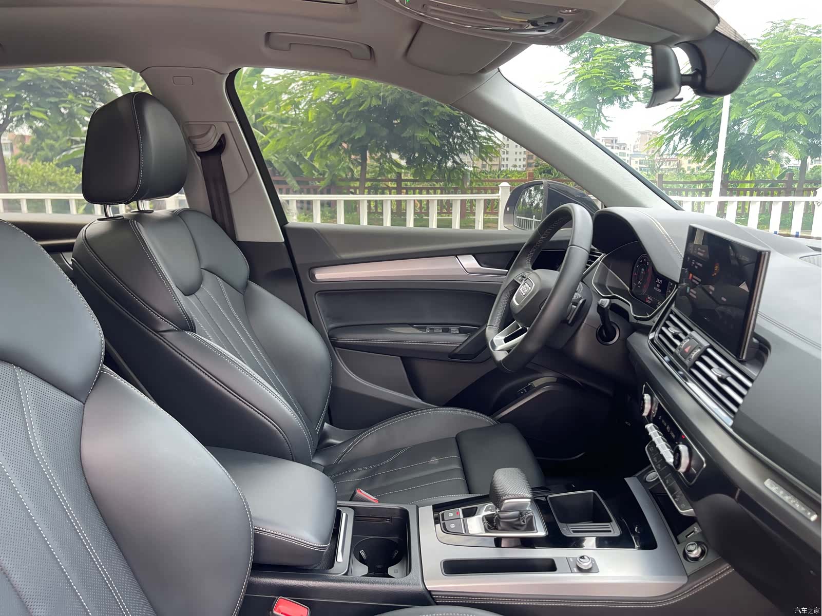 Audi Q5L, 2025 8