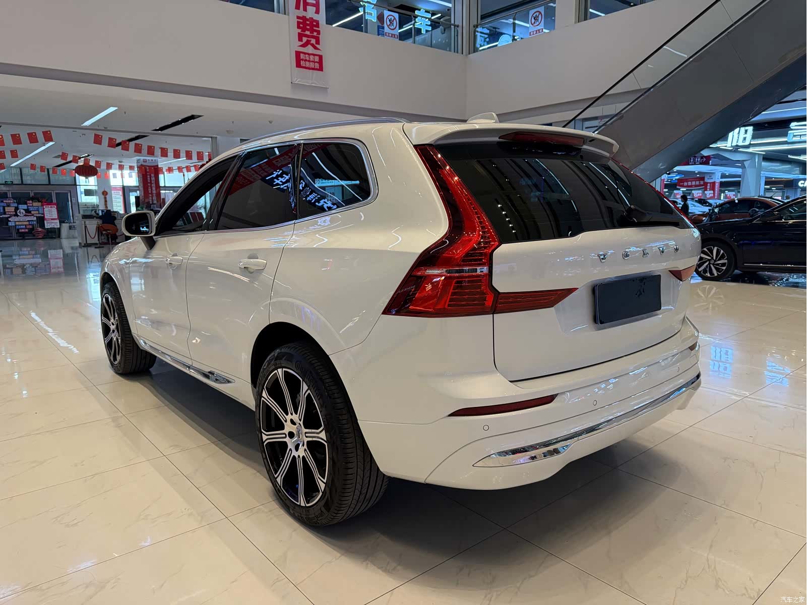 Volvo XC60, 2024 все фото