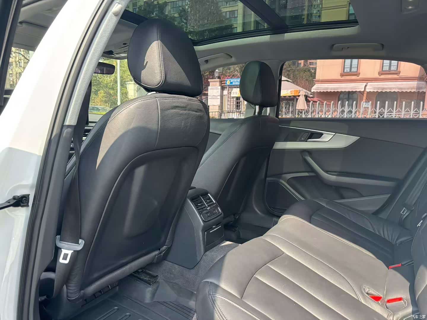 Audi A4L, 2019 6