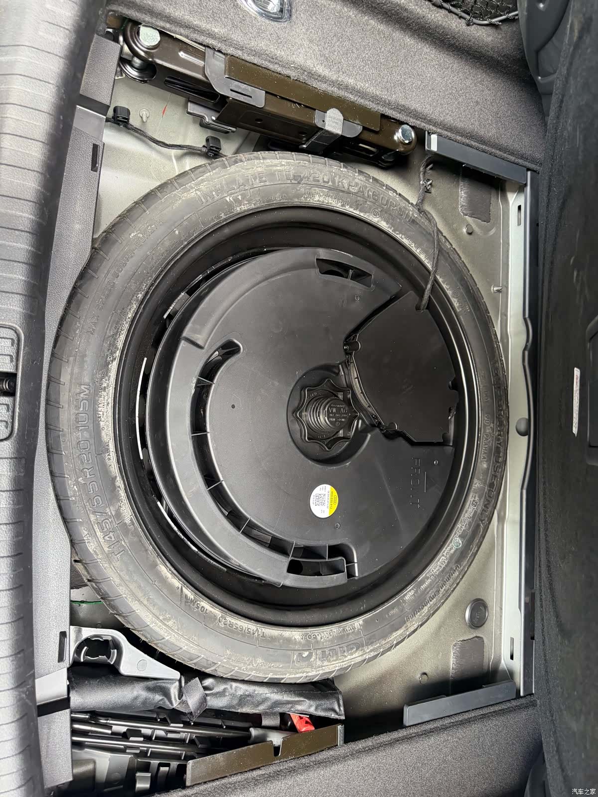 Audi A6L, 2020 12