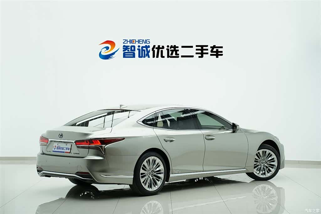 Lexus LS, 2018 4