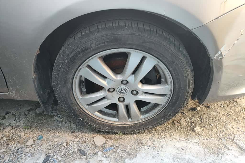 Changan V5, 2014 6