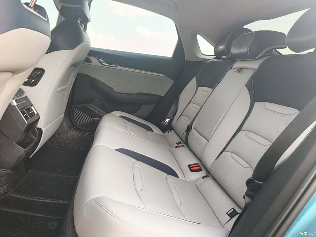 Geely Preface, 2021 17