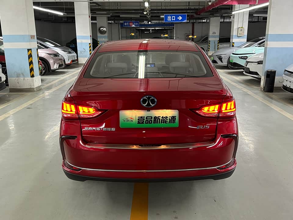 BAIC Beijing EU5