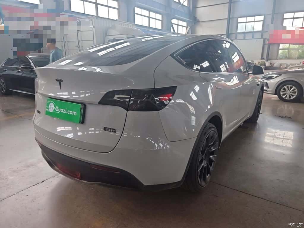 Tesla Model Y, 2022 7