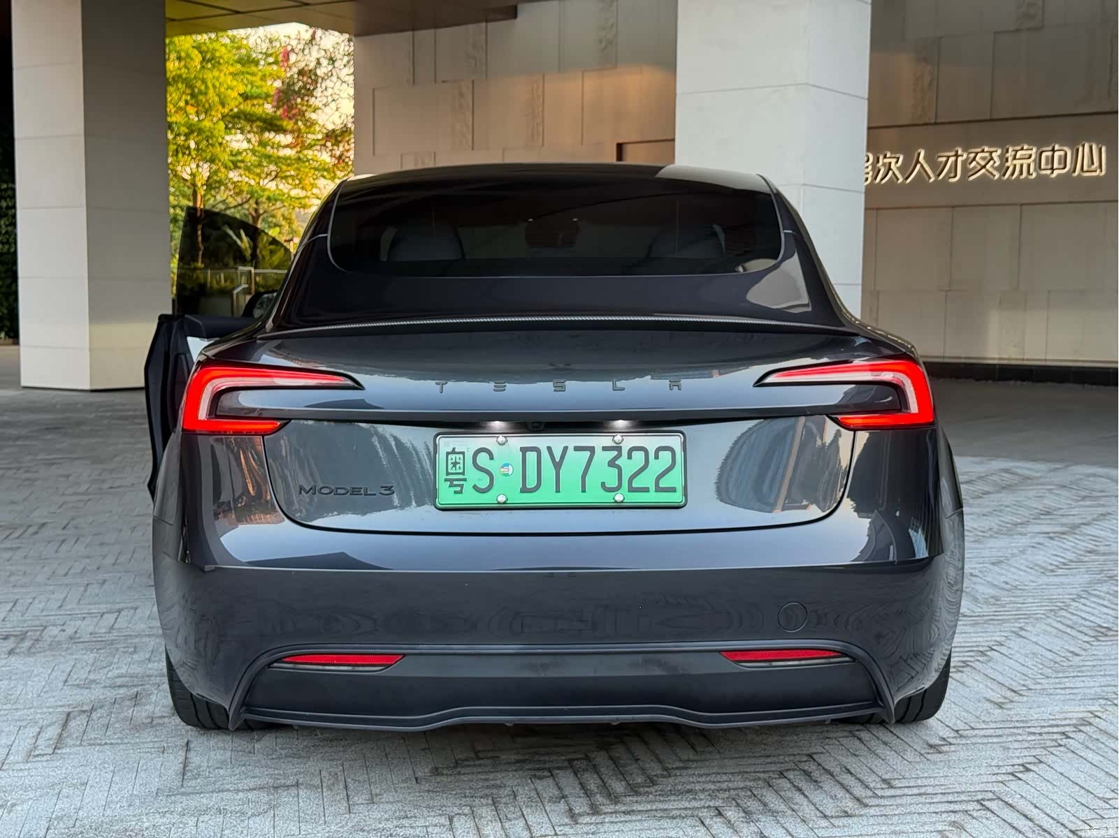 Tesla Model 3, 2024 6
