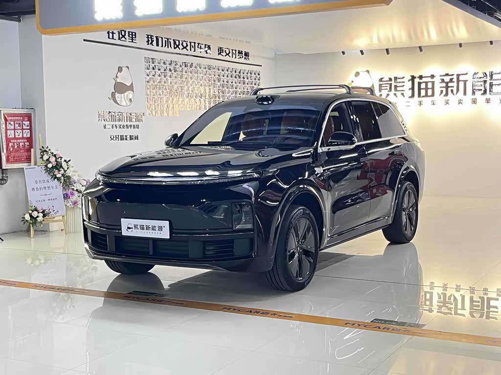 Li Auto L8